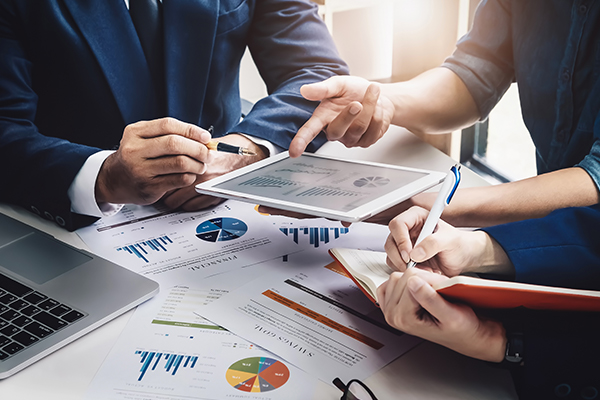 インターネットビジネス戦線で勝利を勝ち取る為に、WEB戦略のあらゆる角度から実践分析を重ね、風俗専門WEBサイトに必要なシステムを開発して参りました。